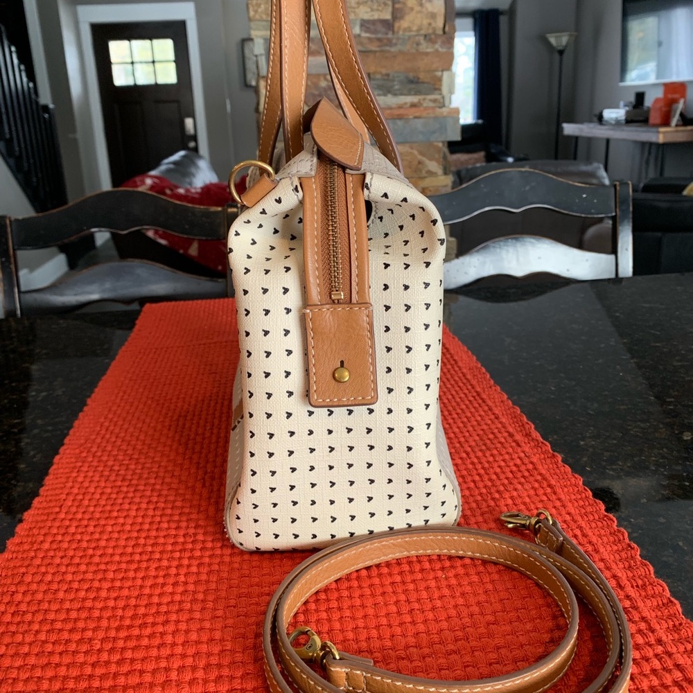 Fossil Purse with Detachable Strap - Picture 5 of 7